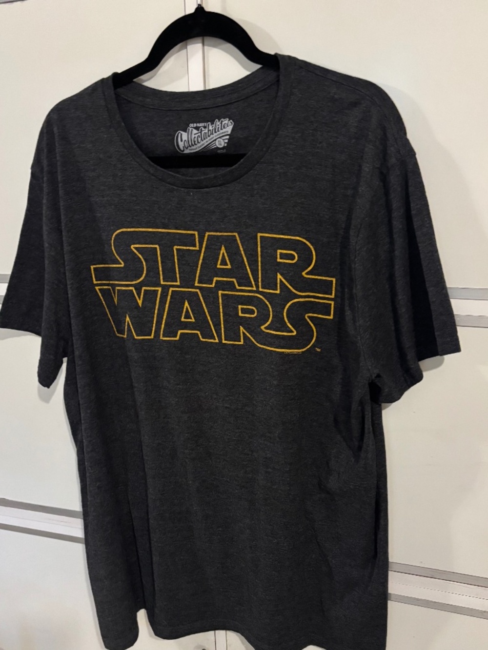 Old Navy  Collectabilitees Men’s Graphic Tees Star Wars Dark Grey X-Large
